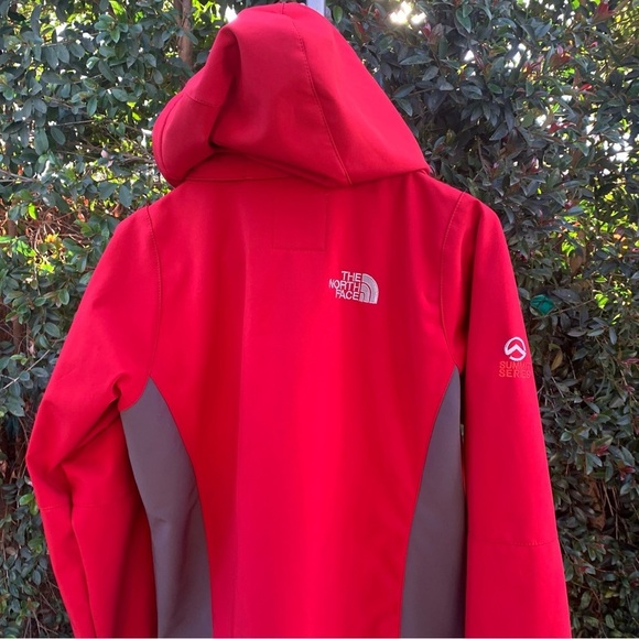 The North Face Summit Series Windstopper Red Jacket - Picture 4 of 10